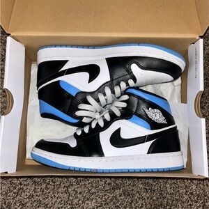 Women’s Air Jordan Mid ‘University Blue’